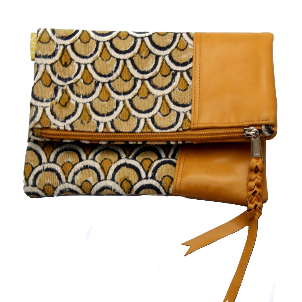 NL140405 Foldover Clutch-Peacock