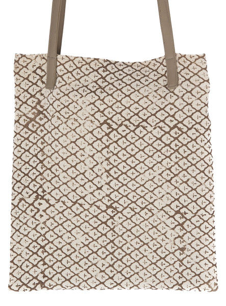 141063 Vegan Slender Tote - Scalloped Cross