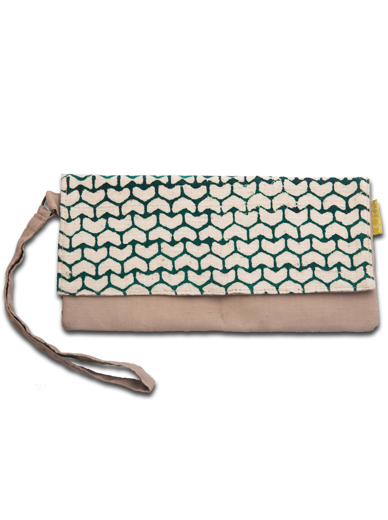 821 Wristlet - Emerald Arrow