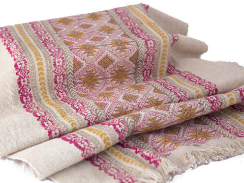 141612 Table Runner - Tribal